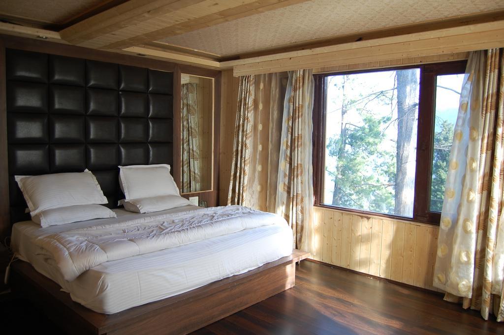 גולמארג Hotel Zahgeer Continental חדר תמונה