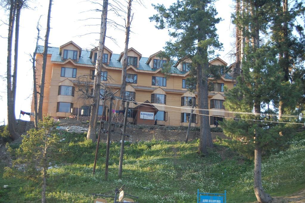 גולמארג Hotel Zahgeer Continental חדר תמונה