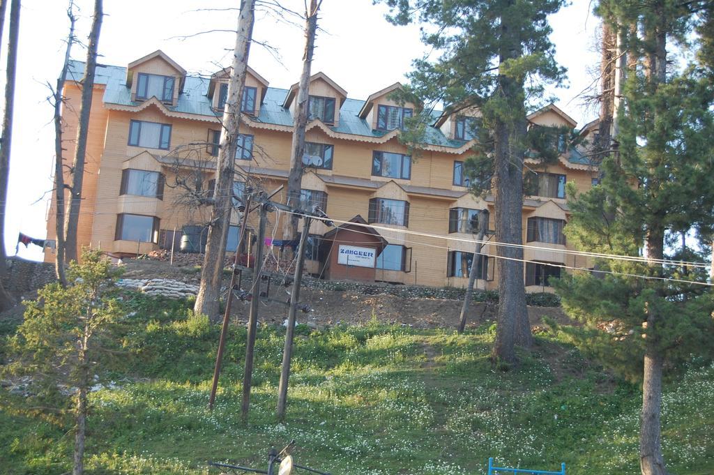 גולמארג Hotel Zahgeer Continental חדר תמונה